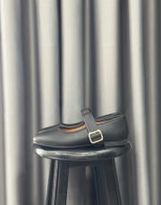 mahira oval burun toka detay kadın babet siyah