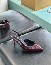 james sivri burun arkası açık toka detay kadın topuklu ayakkabı bordo rugan 